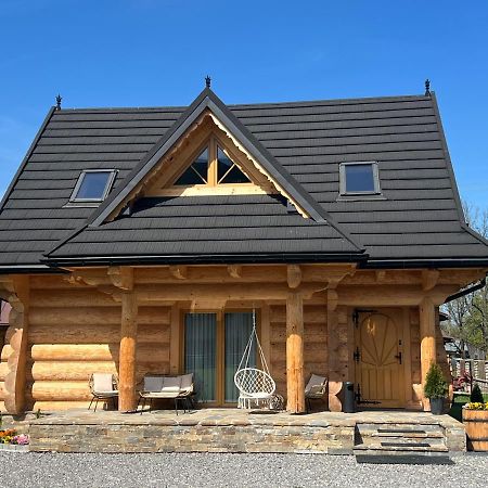 Uroczy Drewniany Domek - Domki Pod Brzegiem ザコパネ エクステリア 写真